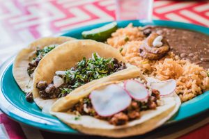 Tacos con frijoles, gastronomía mexicana