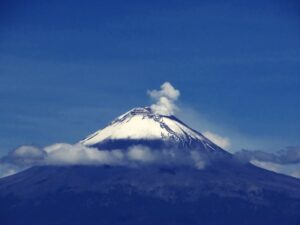 Volcan Popocatépetl nevado