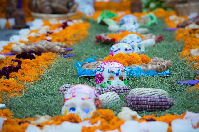 adorno de calaveritas en Patzcuaro en Michoacan Dia de Muertos