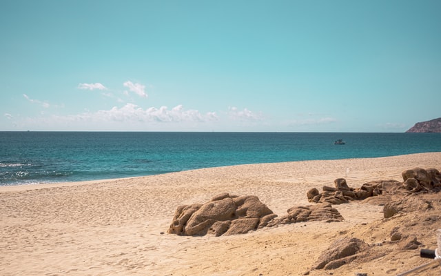 Playa desierta en Los Cabos en MÃ©xico